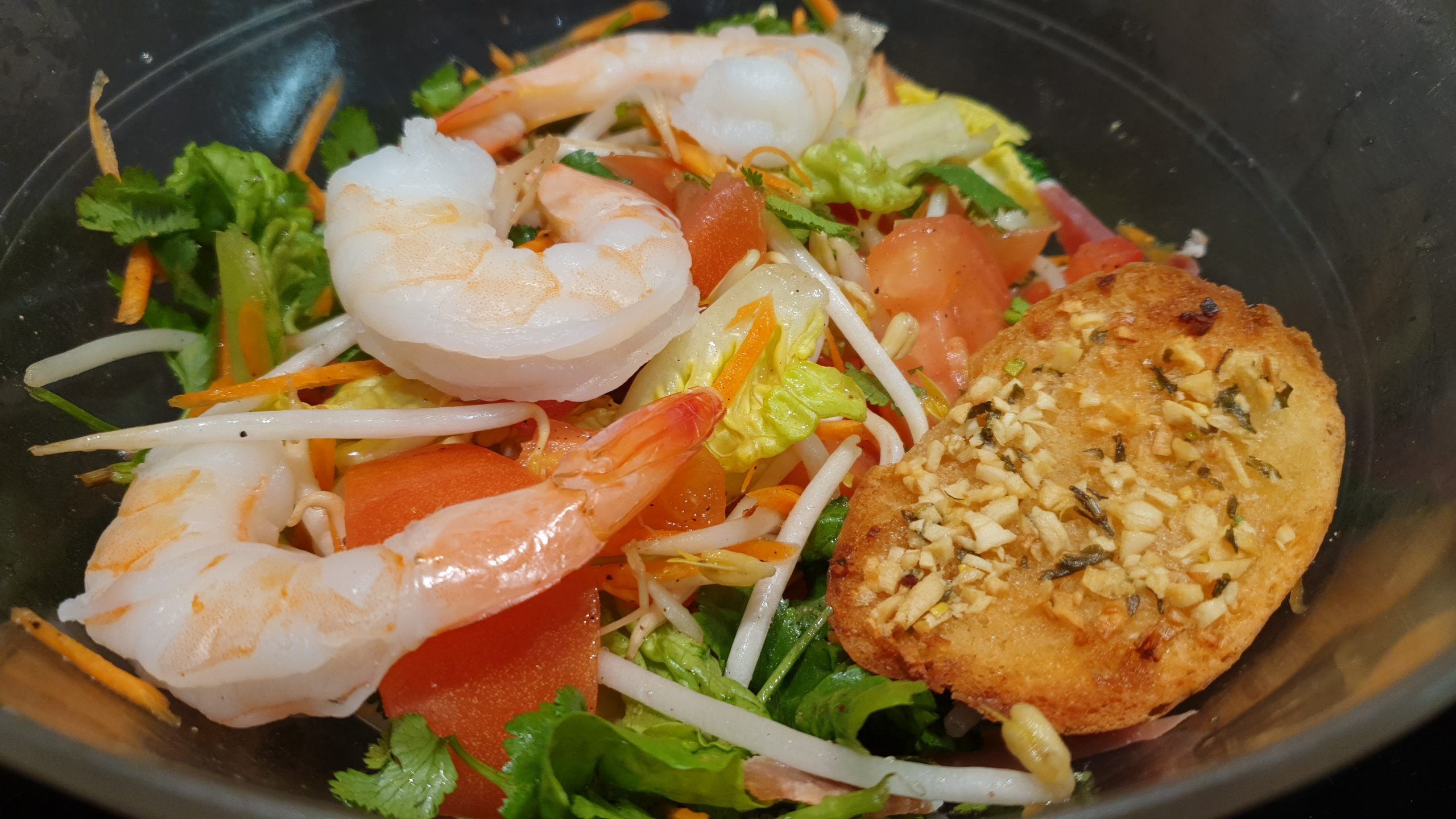 salade légère aux crevettes - www.tulinhduong.com